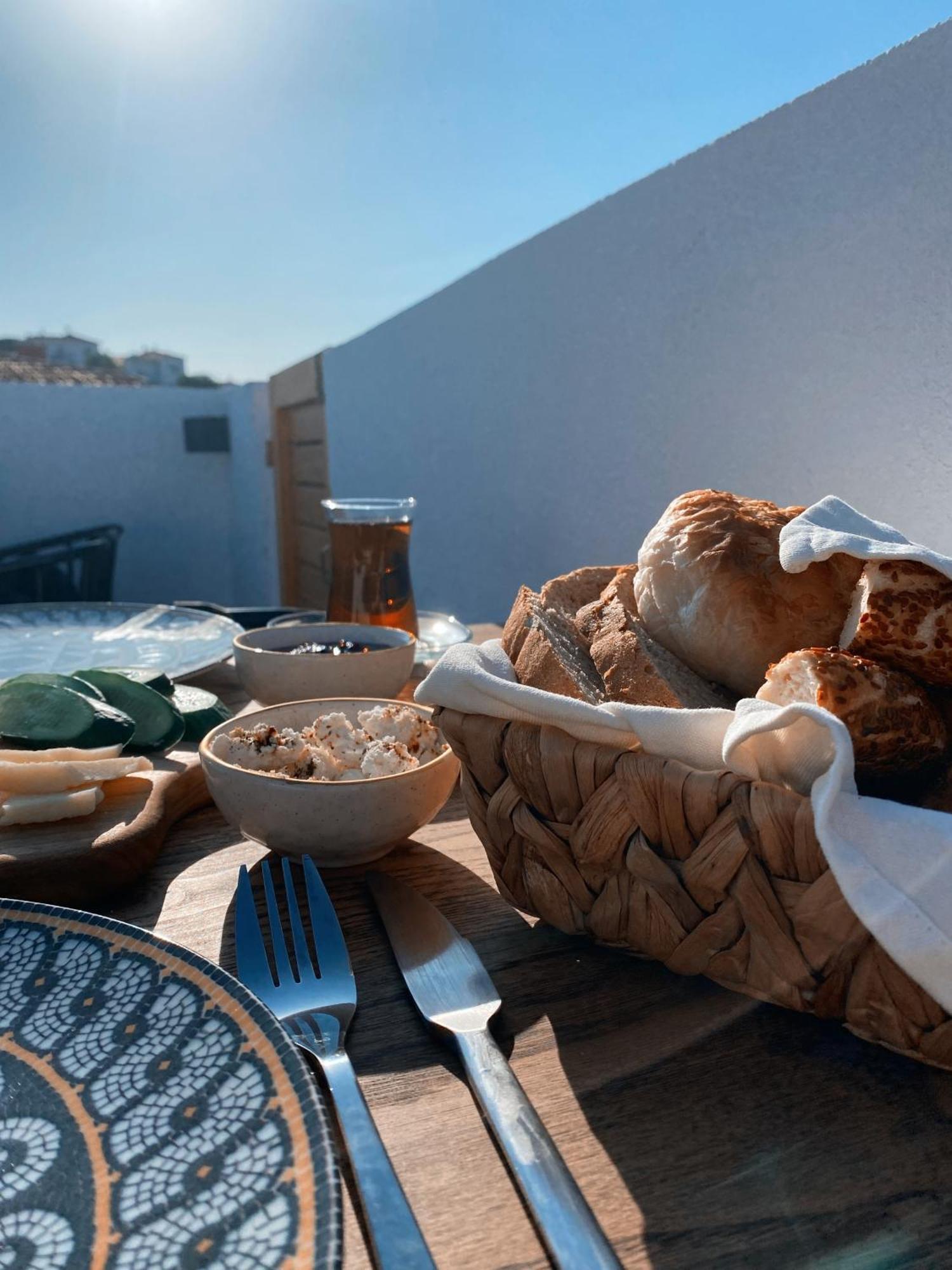 Amber Boutique Hotel Çeşme Exteriör bild